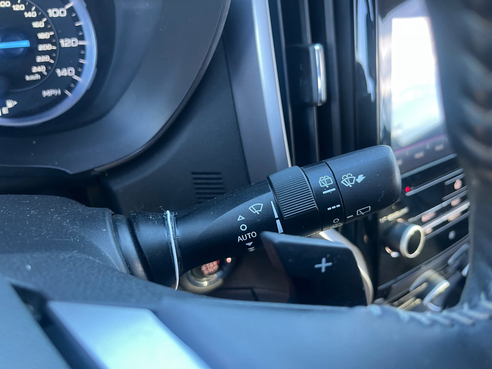 Used 2019 Subaru Ascent Touring w/ Popular Package #2A image 11