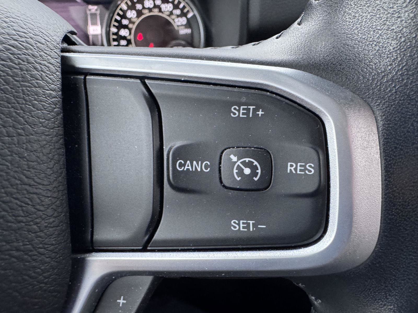 Used 2022 RAM 1500 Big Horn AWD/4WD image 15