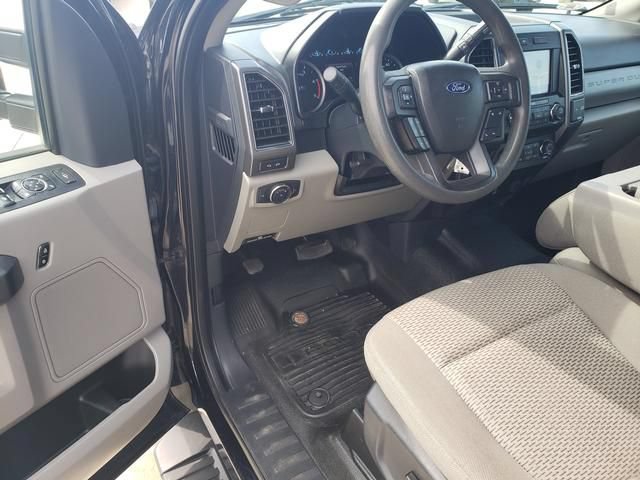 Used 2022 Ford F550 4x4 Crew Cab Super Duty w/ XLT Value Package image 10