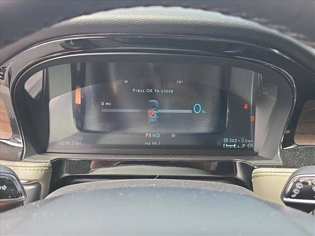 Used 2024 Lincoln Corsair Grand Touring AWD/4WD image 11