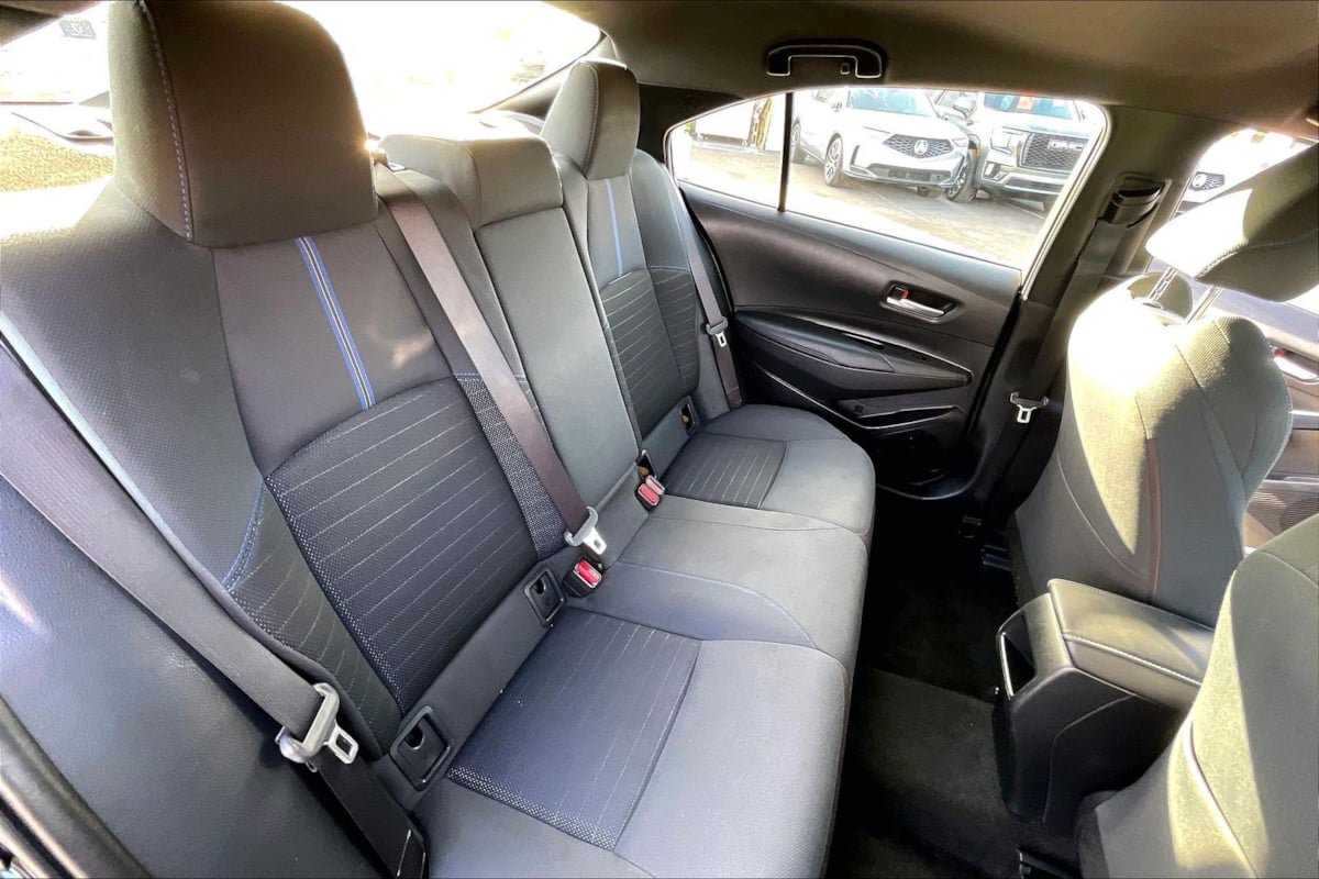 Used 2020 Toyota Corolla SE w/ Carpet Mat Package (TMS) FWD image 24