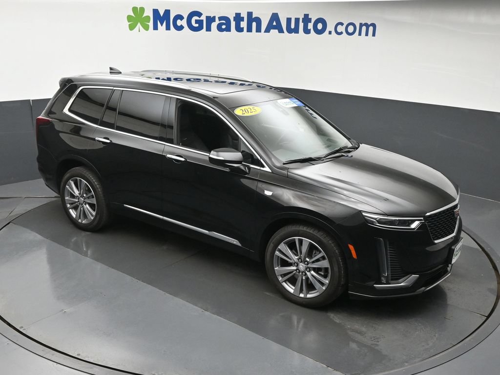 Certified 2025 Cadillac XT6 Premium Luxury w/ Platinum Package AWD/4WD image 3