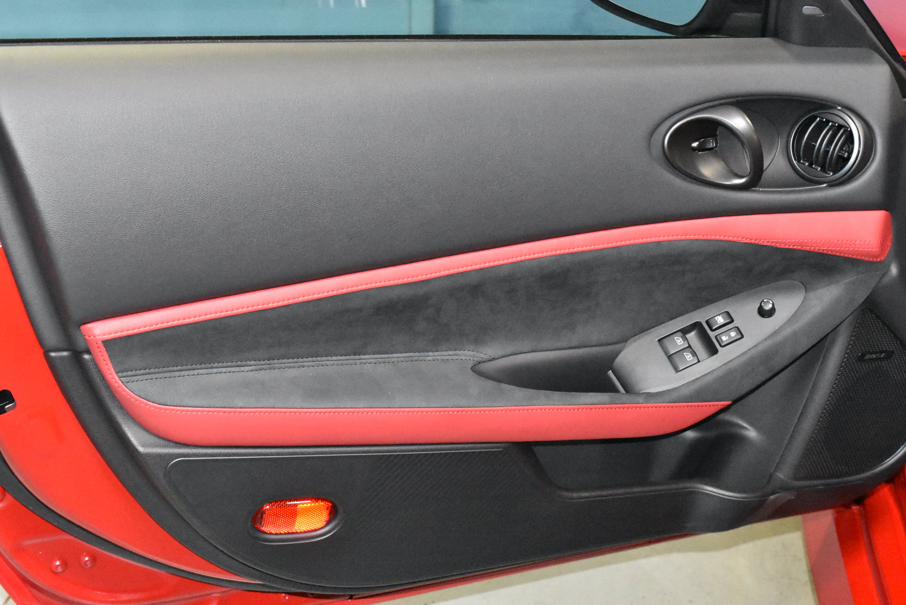 New 2027 Nissan Z Performance RWD image 3