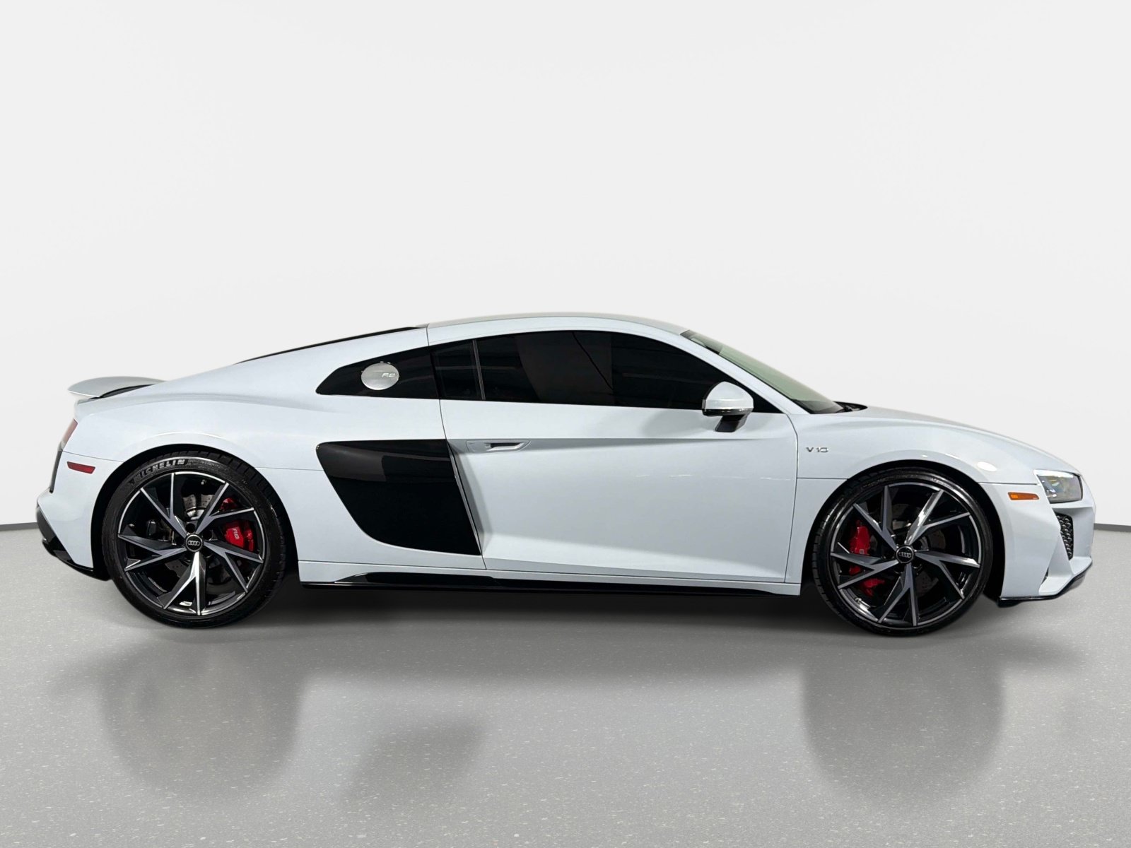 Used 2023 Audi R8 V10 performance RWD image 2