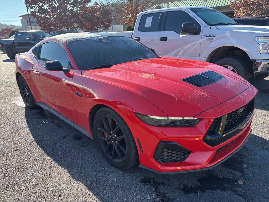 Used 2024 Ford Mustang GT Premium image 3