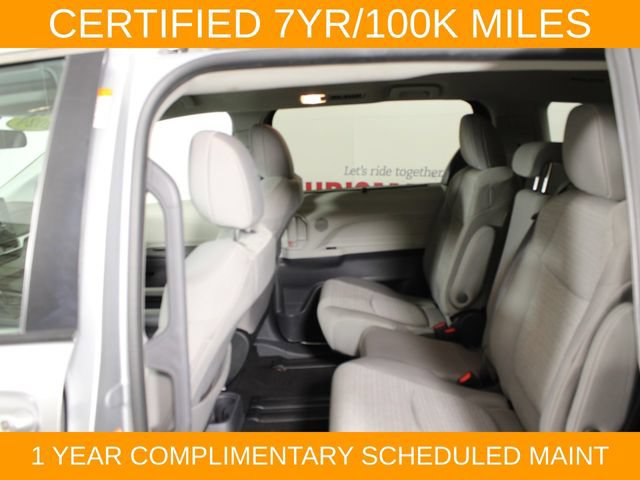 Used 2024 Toyota Sienna LE AWD/4WD image 20