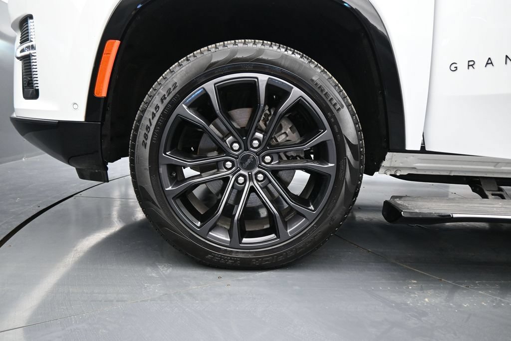 New 2026 Jeep Grand Wagoneer L Summit AWD/4WD image 36