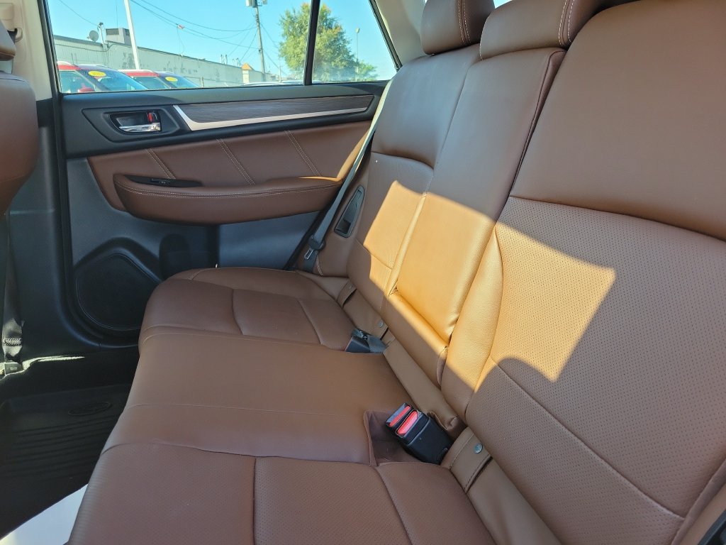 Used 2019 Subaru Outback 2.5i Touring AWD/4WD image 11