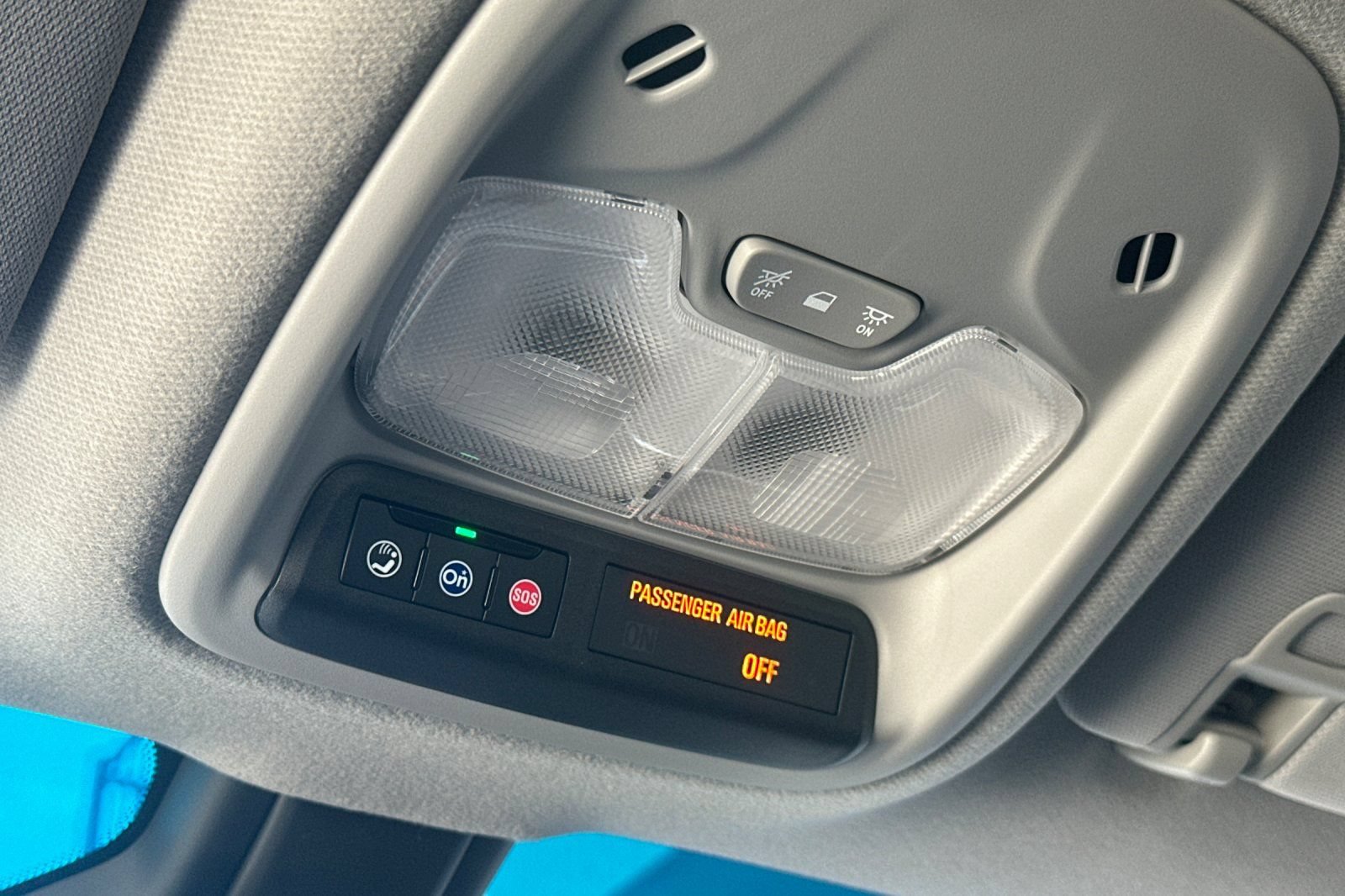Used 2023 Chevrolet Bolt LT w/ Infotainment Package FWD image 24