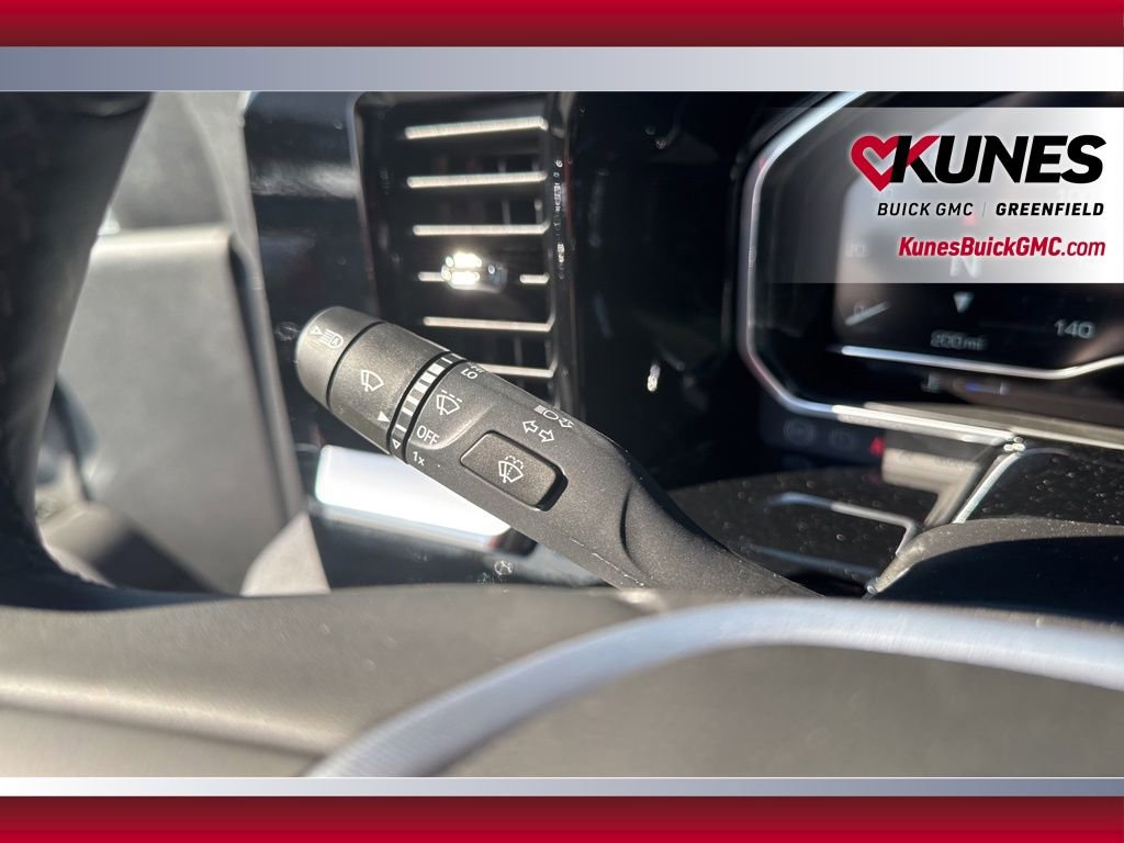 New 2025 GMC Sierra 3500 SLT image 25