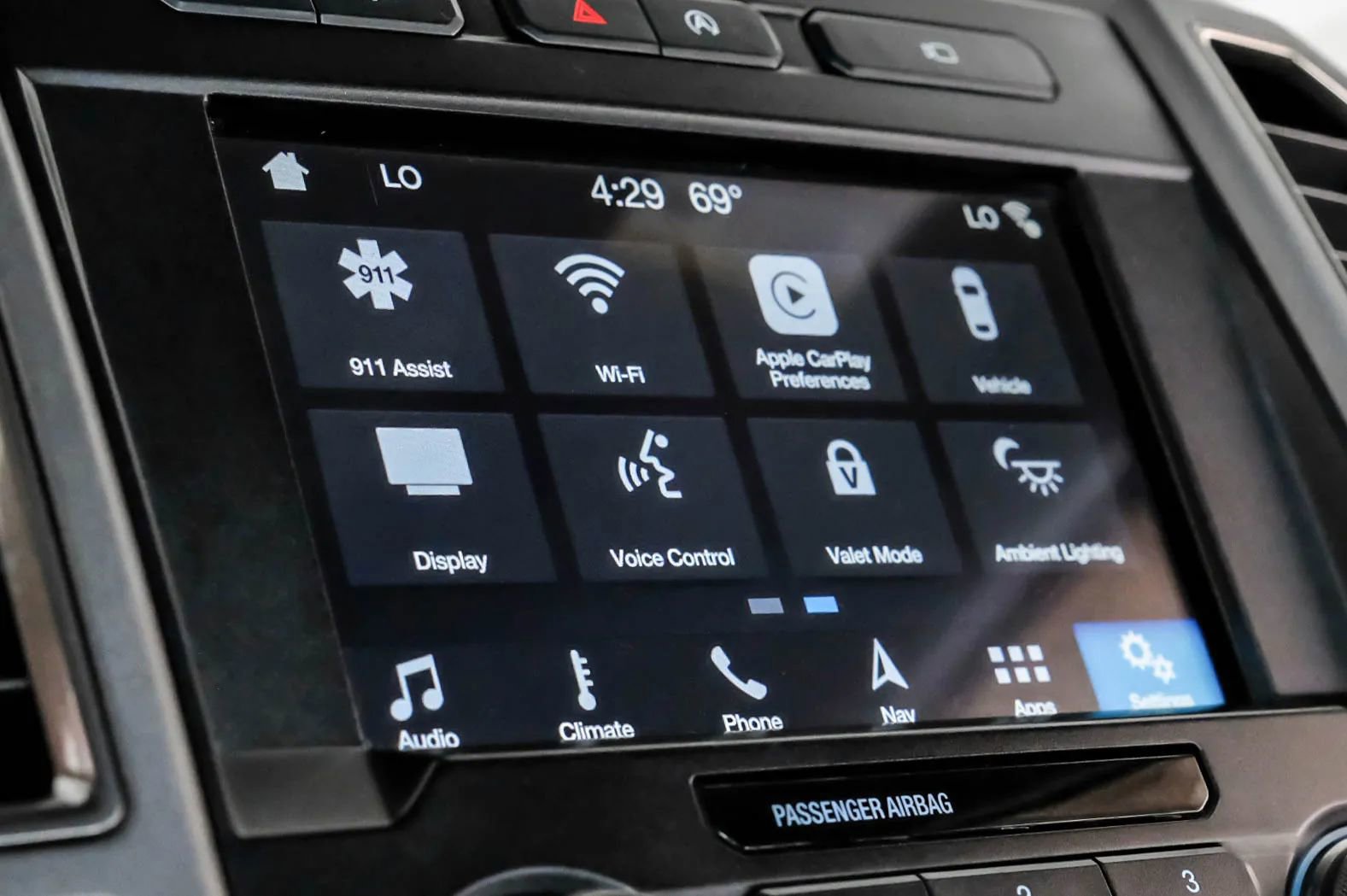 Used 2017 Ford F150 Raptor w/ Equipment Group 802A Luxury AWD/4WD image 37