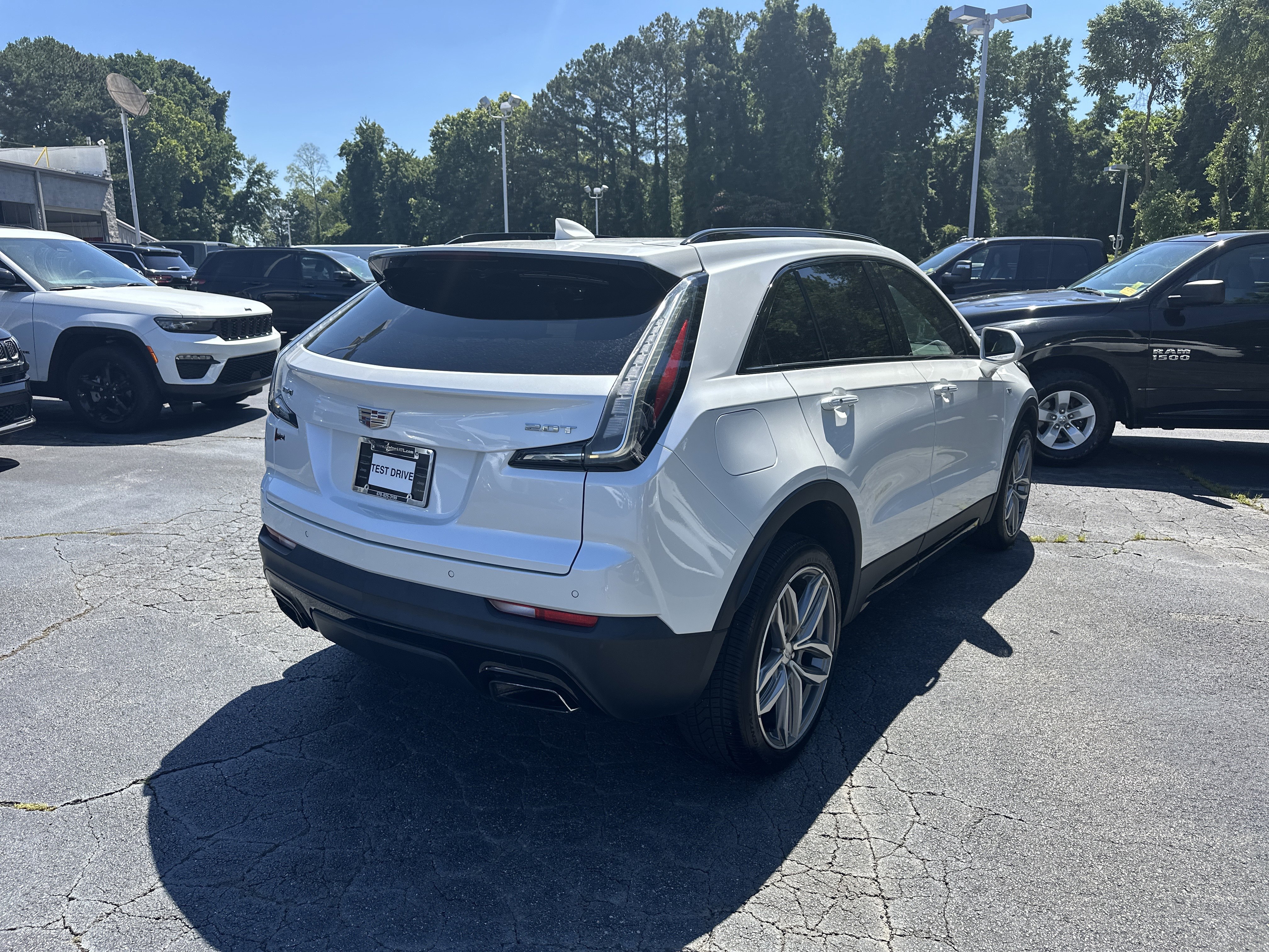 Used 2019 Cadillac XT4 Sport w/ Driver Awareness Package FWD image 10