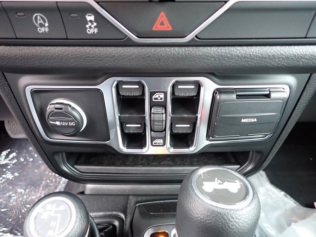 New 2025 Jeep Wrangler Sport S image 18