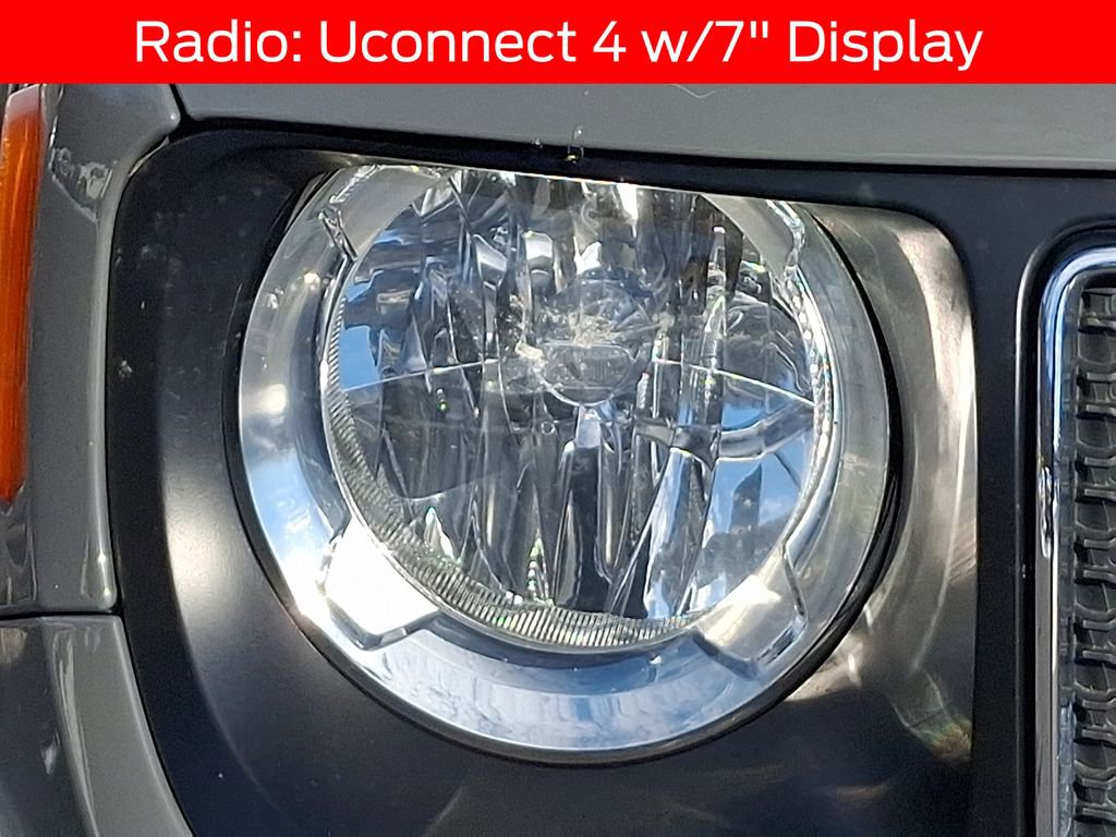 Used 2020 Jeep Renegade Latitude w/ Cold Weather Group image 9