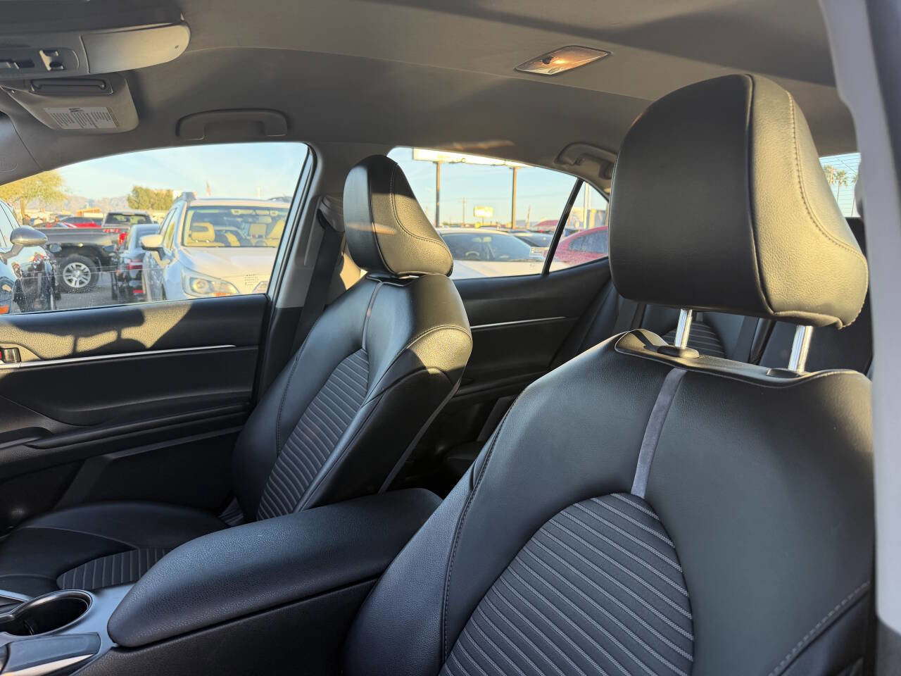 Used 2021 Toyota Camry SE image 23