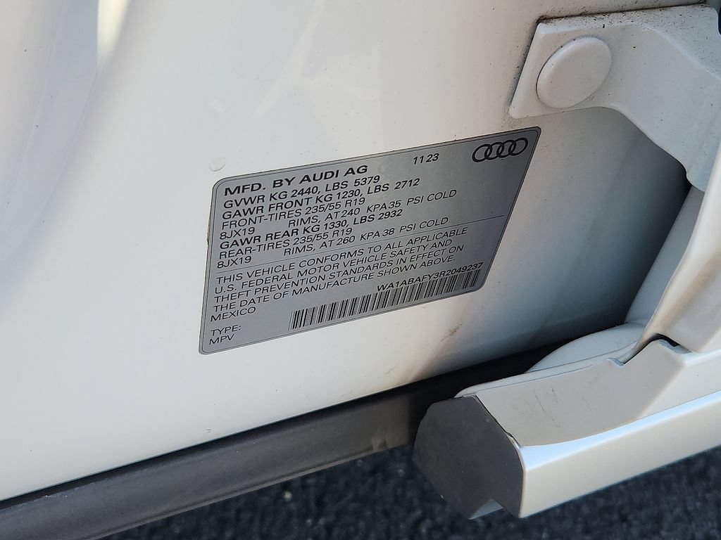 Used 2024 Audi Q5 Premium AWD/4WD image 27