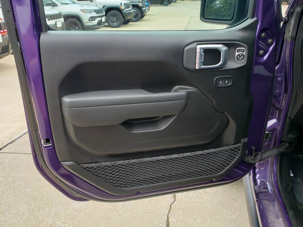 New 2026 Jeep Gladiator Sport AWD/4WD image 12