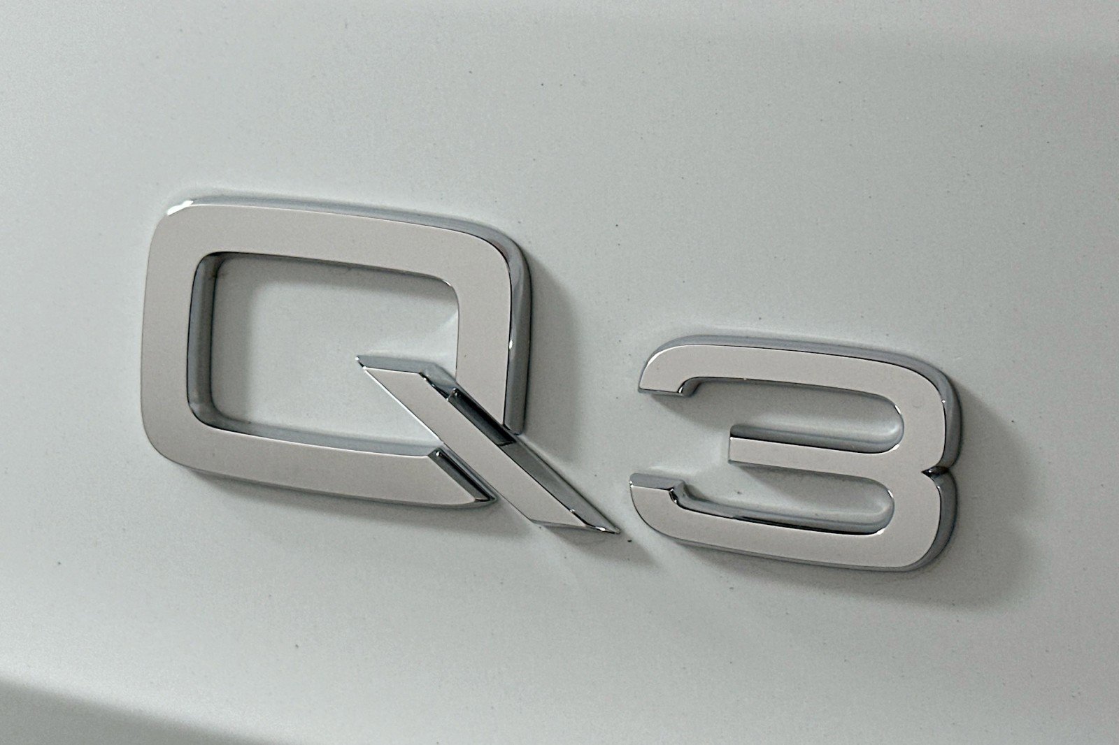 Used 2025 Audi Q3 2.0T Premium Plus w/ Premium Plus Package image 10
