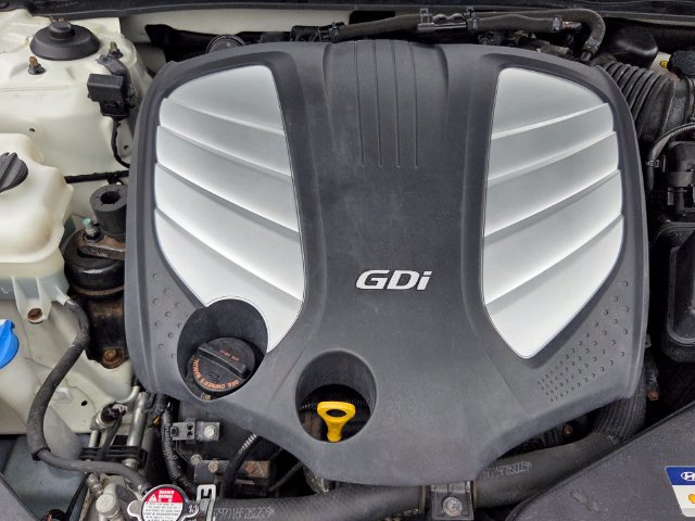 Used 2017 Hyundai Azera Limited FWD image 19
