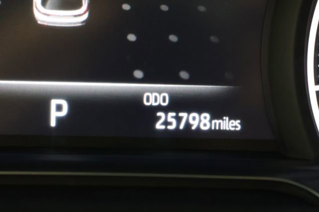 Used 2024 Toyota Venza LE image 13