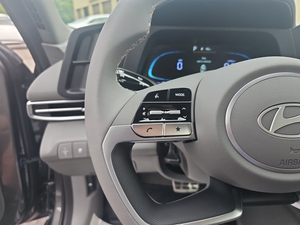 New 2026 Hyundai Elantra Sport FWD image 16