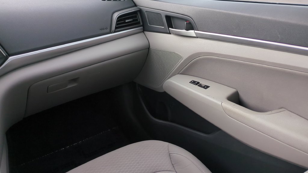 Used 2020 Hyundai Elantra SEL w/ Convenience Package (C2) FWD image 13