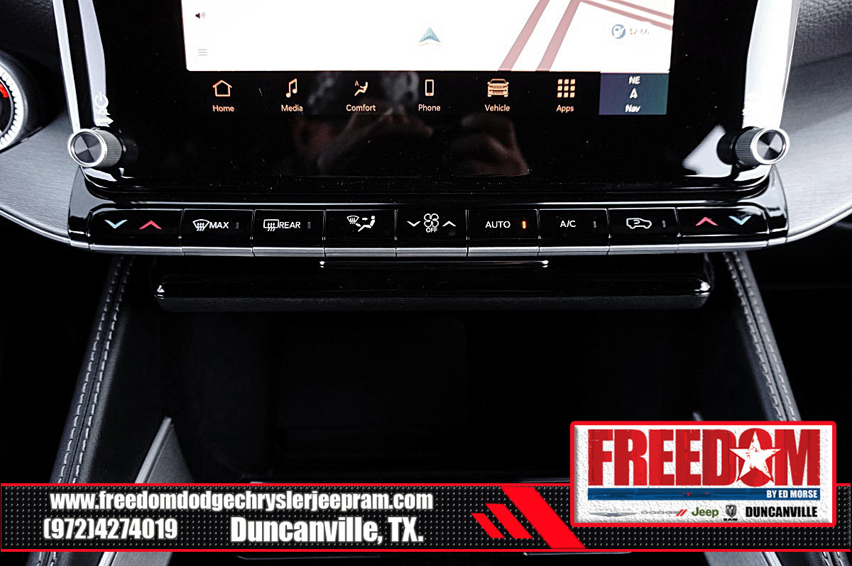 New 2025 Jeep Wagoneer L Series II w/ Premium Group I image 23