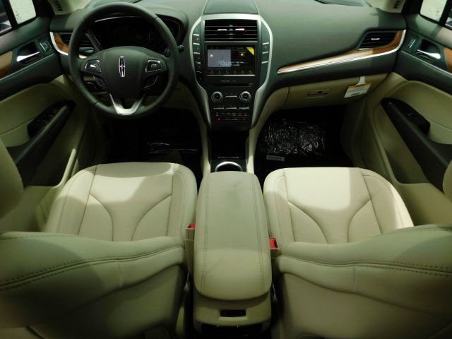 Used 2019 Lincoln MKC Select w/ Select Plus Package image 11