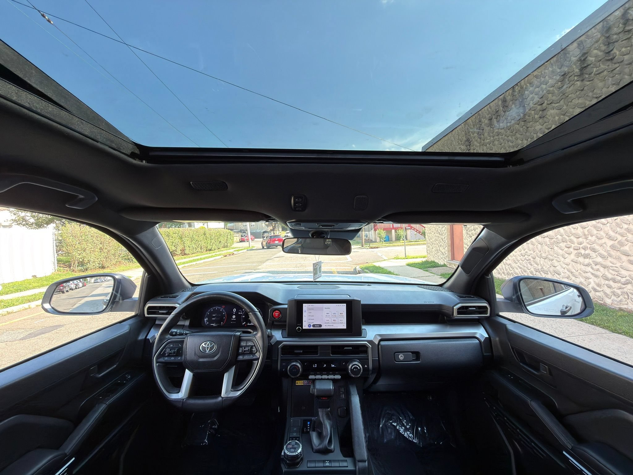 Used 2025 Toyota 4Runner TRD Off-Road AWD/4WD image 33