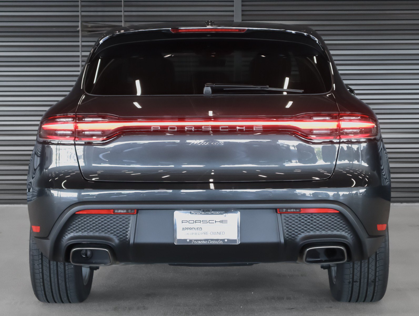 Certified 2026 Porsche Macan AWD/4WD image 9