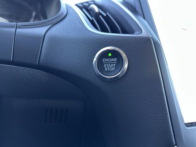 Used 2024 Ford Edge SEL image 17