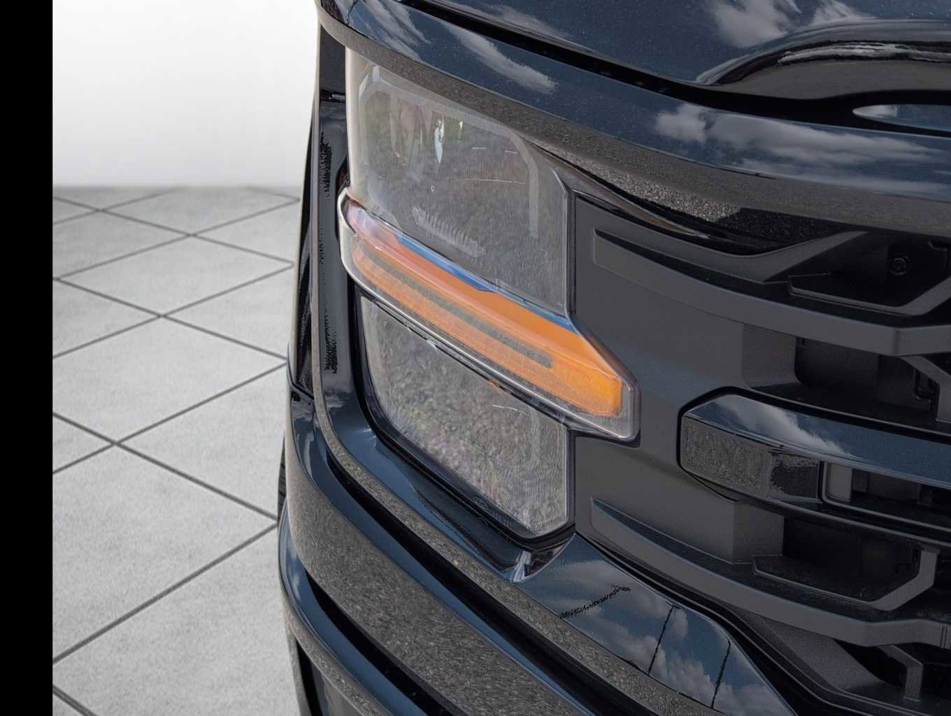 New 2025 Ford F150 XLT w/ Equipment Group 302A MID image 3