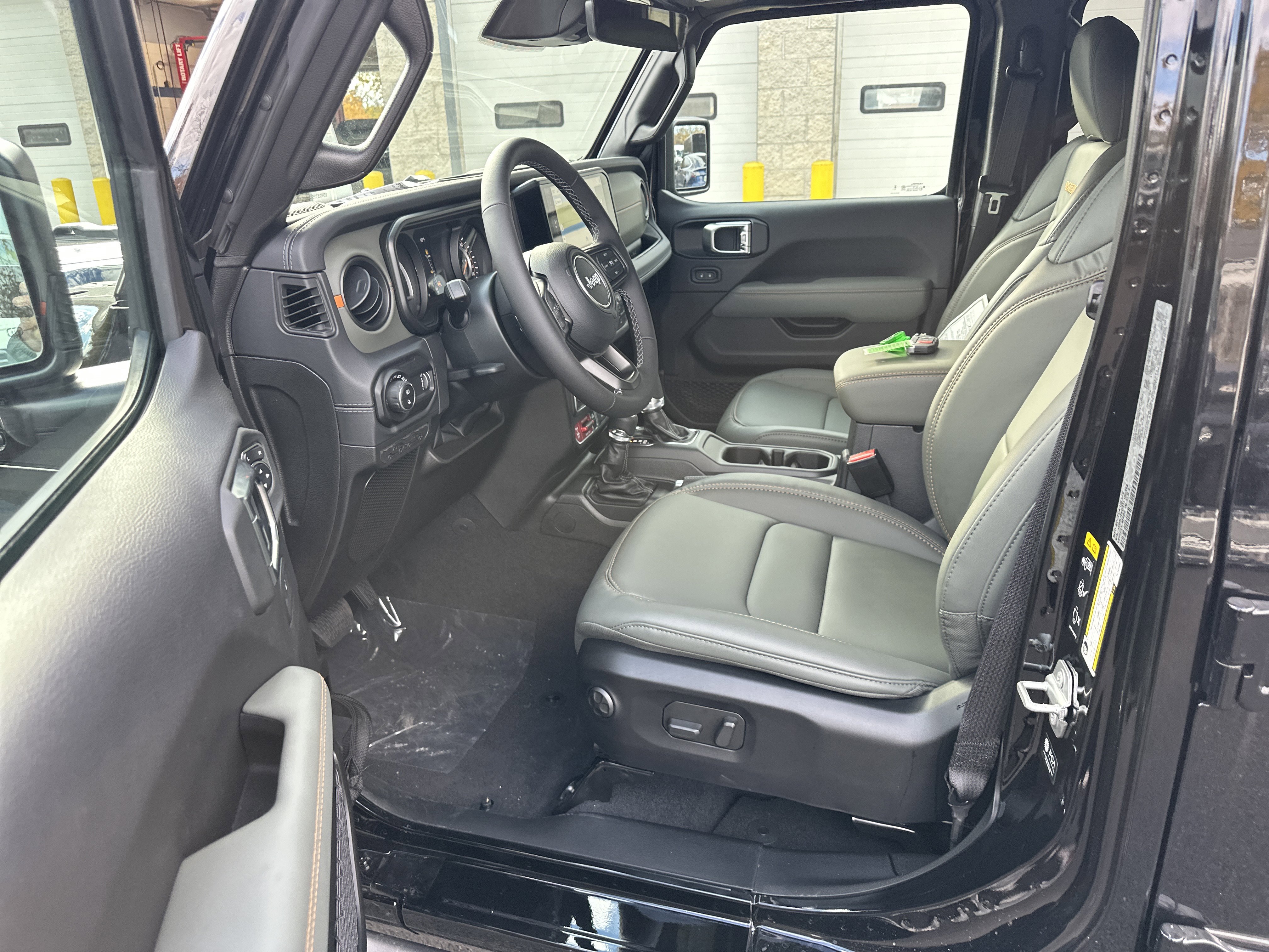 New 2026 Jeep Gladiator Mojave image 28