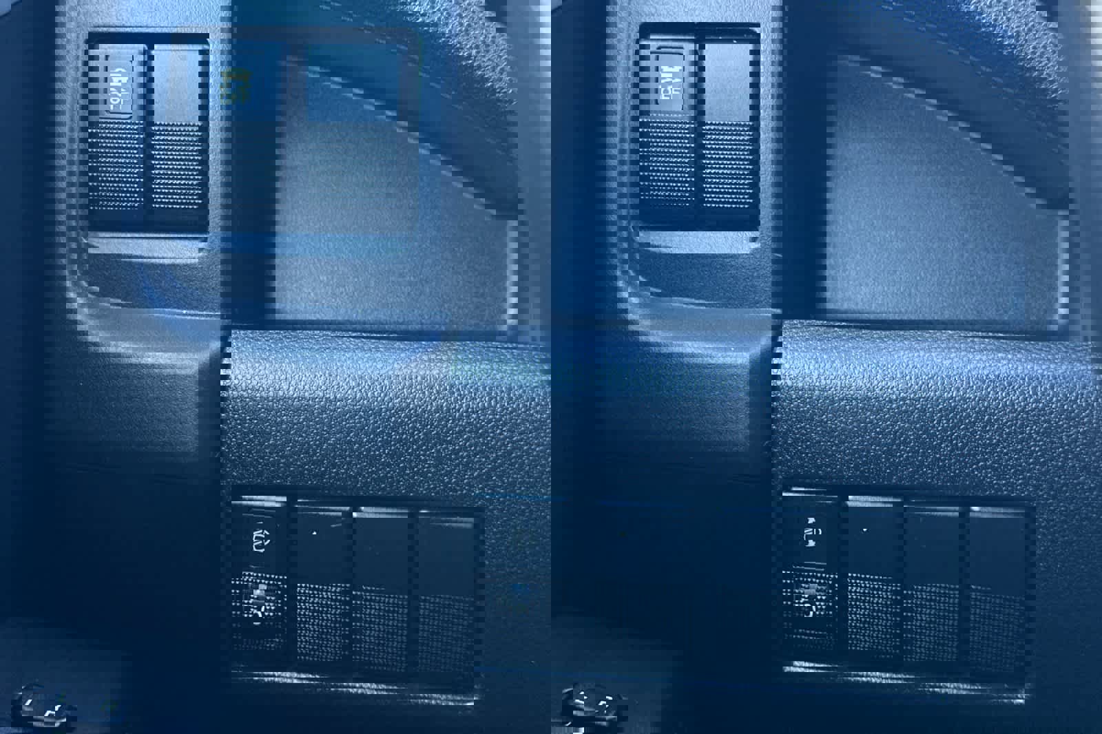 Used 2012 MAZDA MAZDA5 Grand Touring image 29