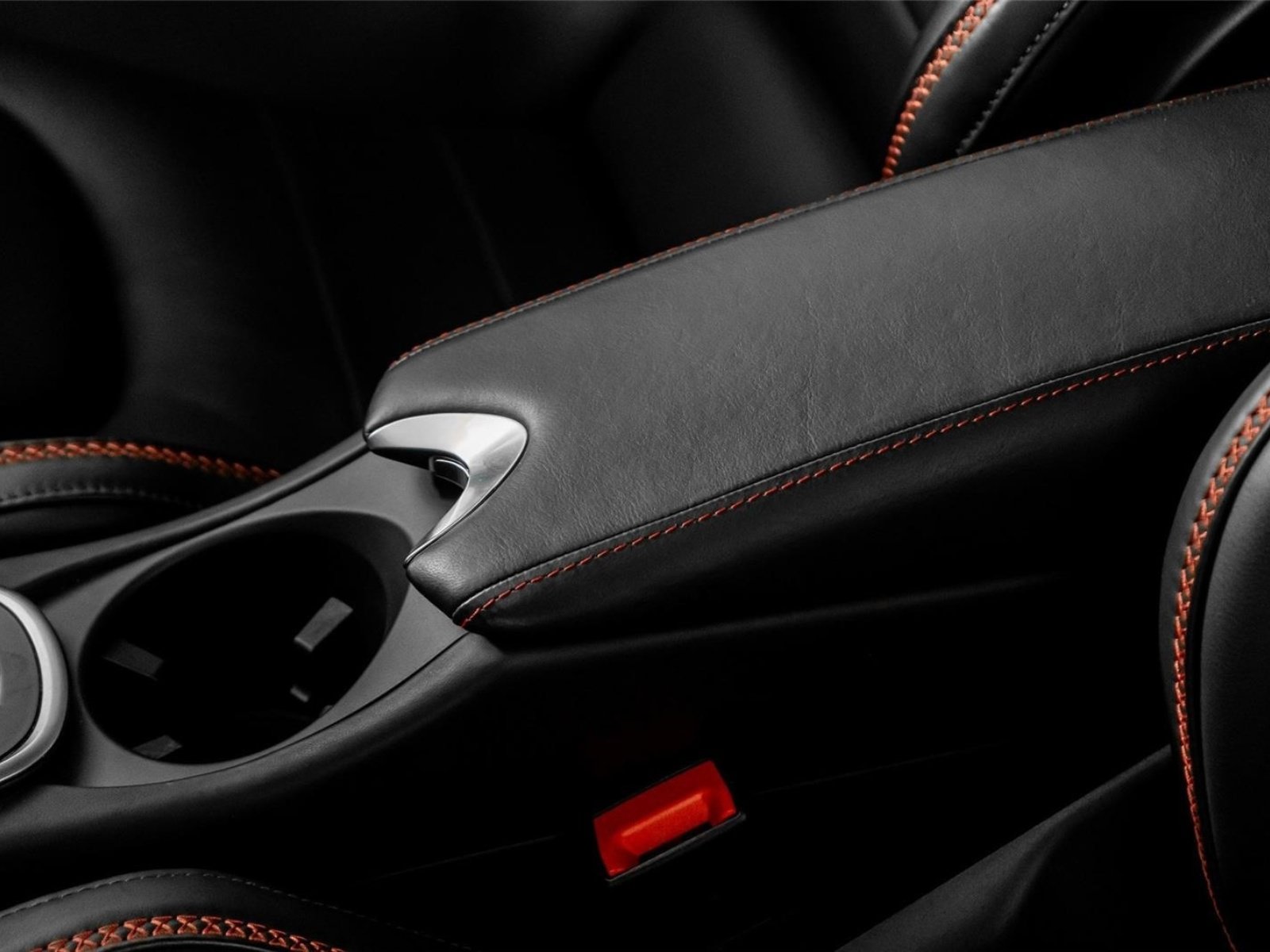 Used 2023 McLaren GT RWD image 32