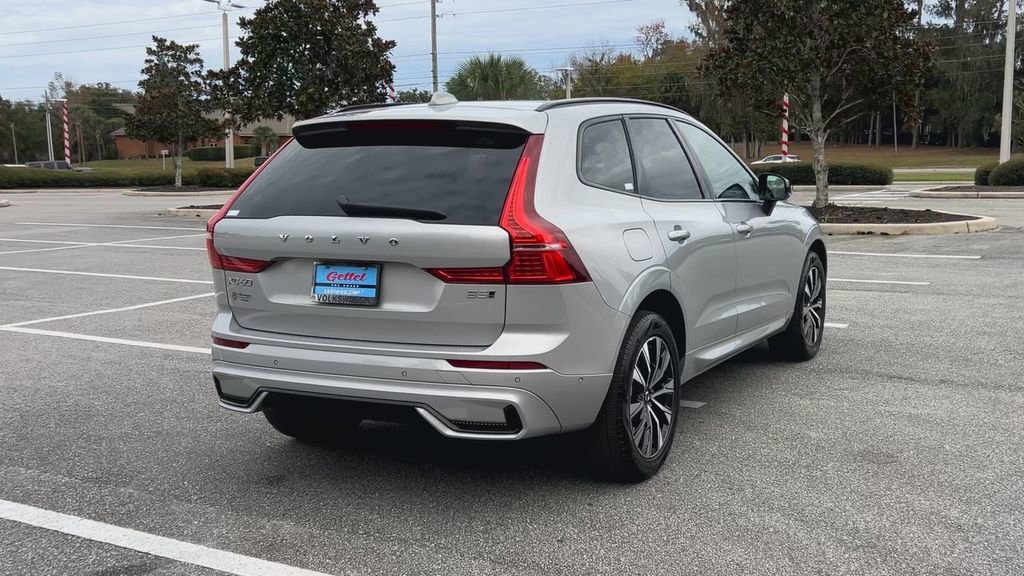 Used 2023 Volvo XC60 B5 Plus w/ Protection Package image 9