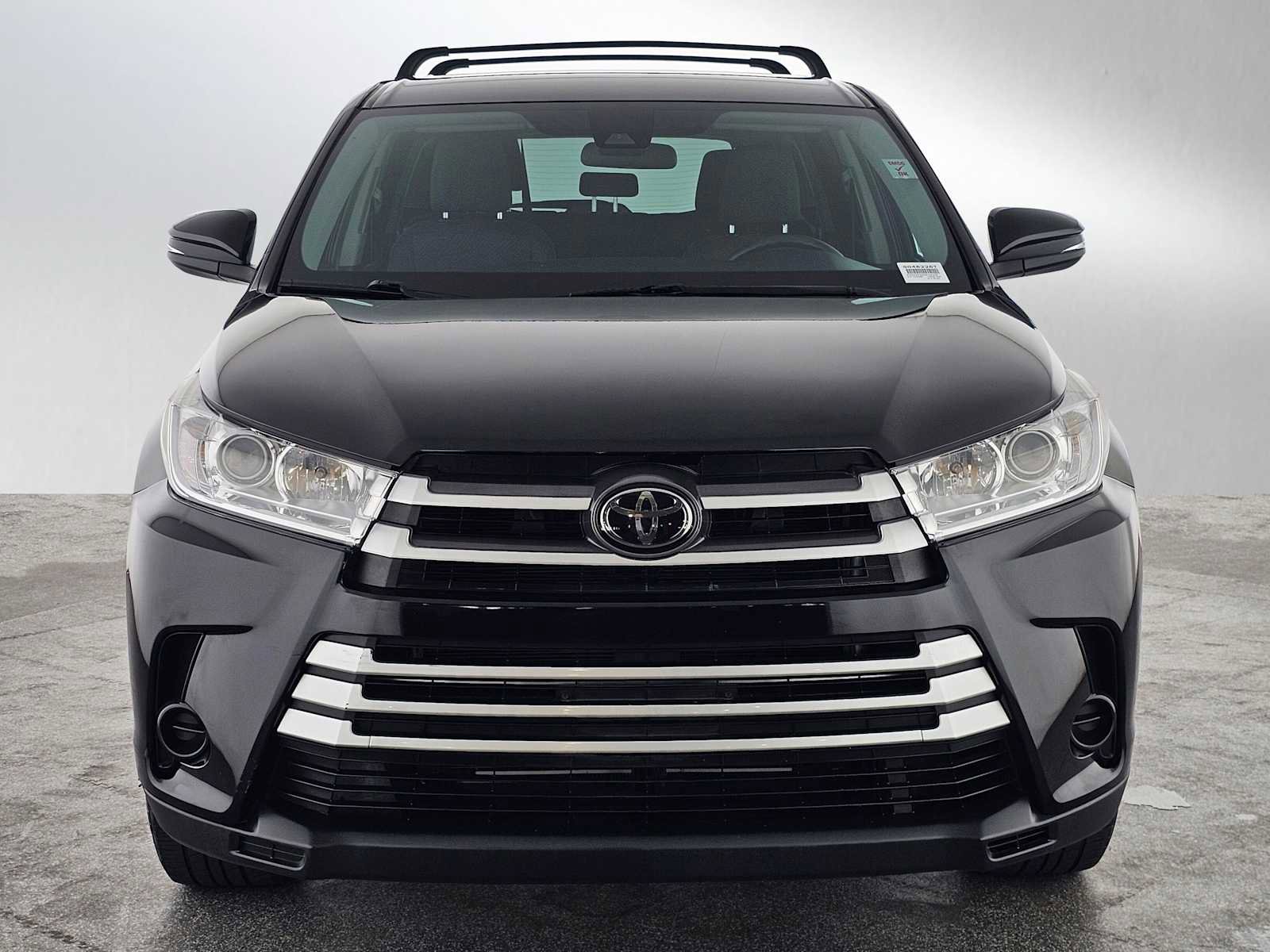 Used 2019 Toyota Highlander LE FWD image 8