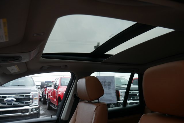 Used 2017 BMW X3 xDrive28i image 3