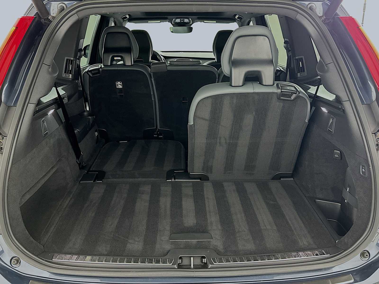 Used 2023 Volvo XC90 B6 Ultimate w/ Protection Package Premier AWD/4WD image 25