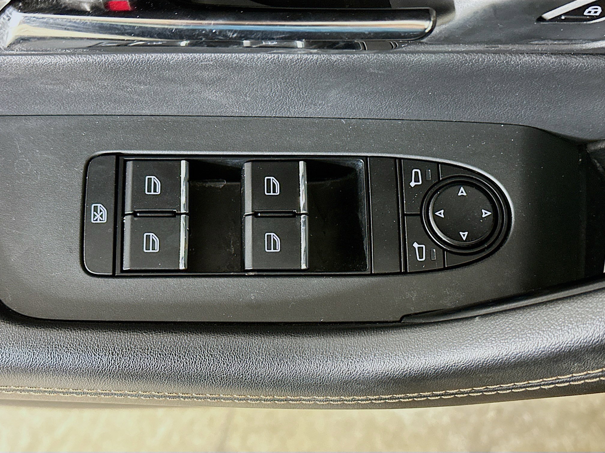 Used 2024 MAZDA CX-90 3.3 Turbo w/ Premium Package image 15