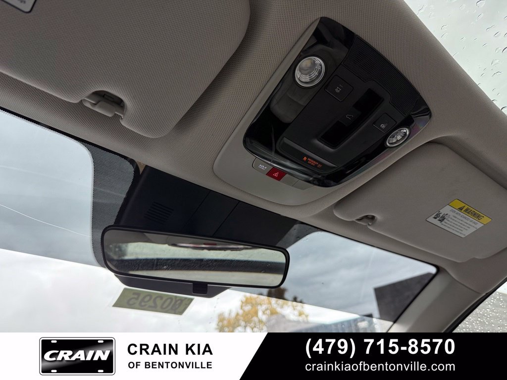 Certified 2025 Kia Sorento S w/ Panoramic Sunroof Package FWD image 20