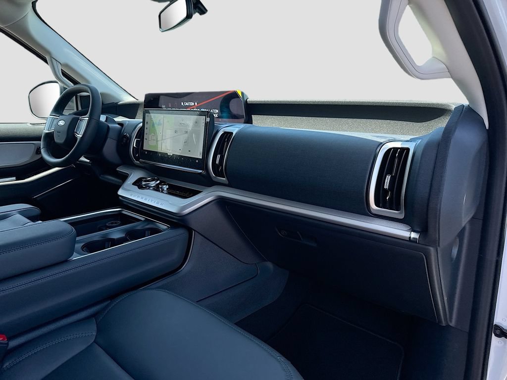 New 2026 Ford Expedition Active RWD image 31