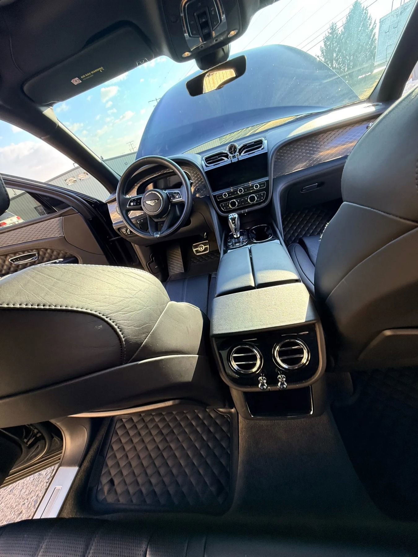 Used 2022 Bentley Bentayga Speed image 25
