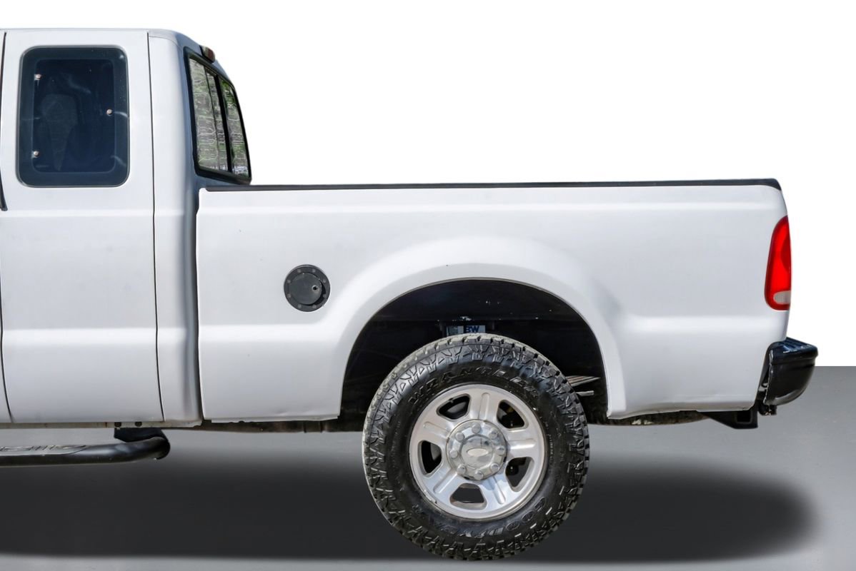 Used 2005 Ford F250 XL image 11