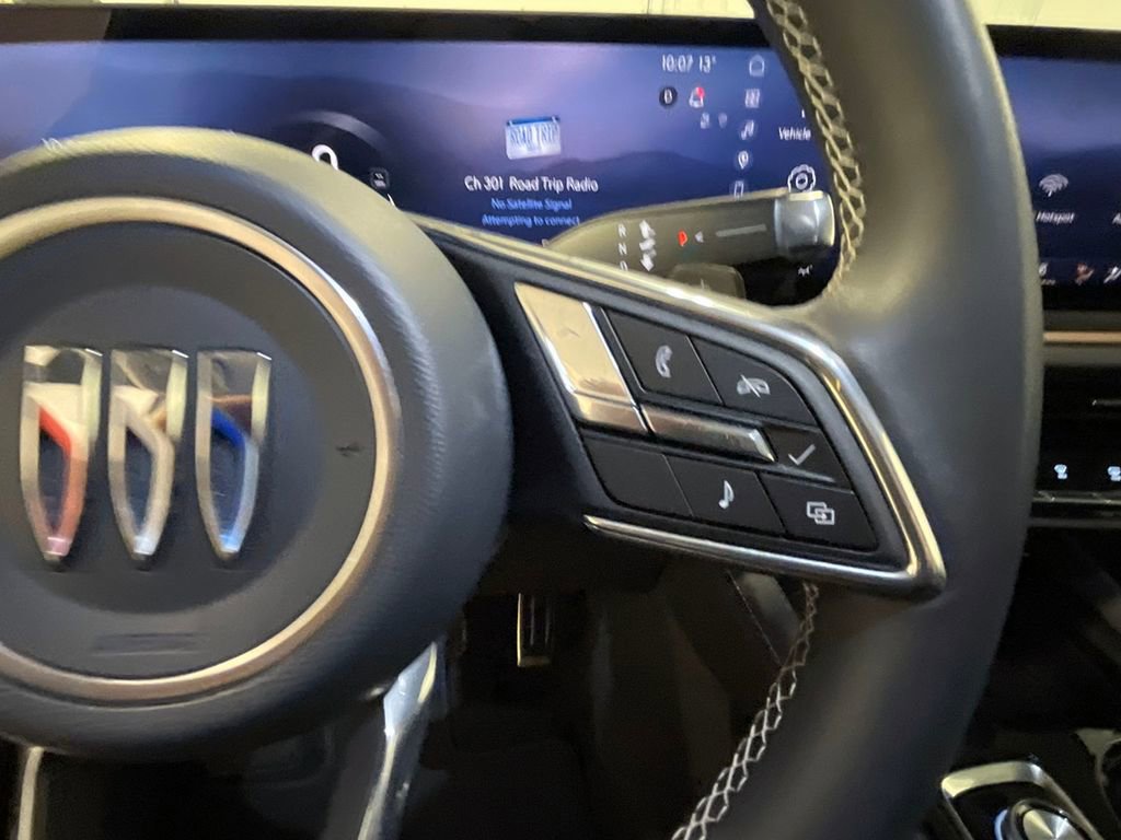 Used 2025 Buick Envision Sport Touring image 34