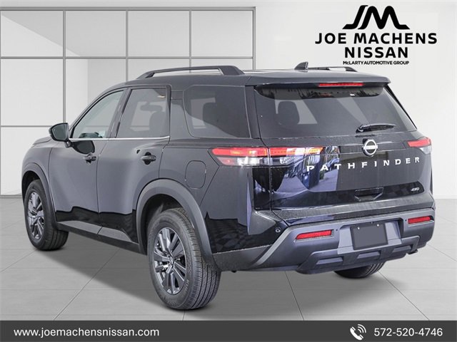 New 2025 Nissan Pathfinder SV image 2