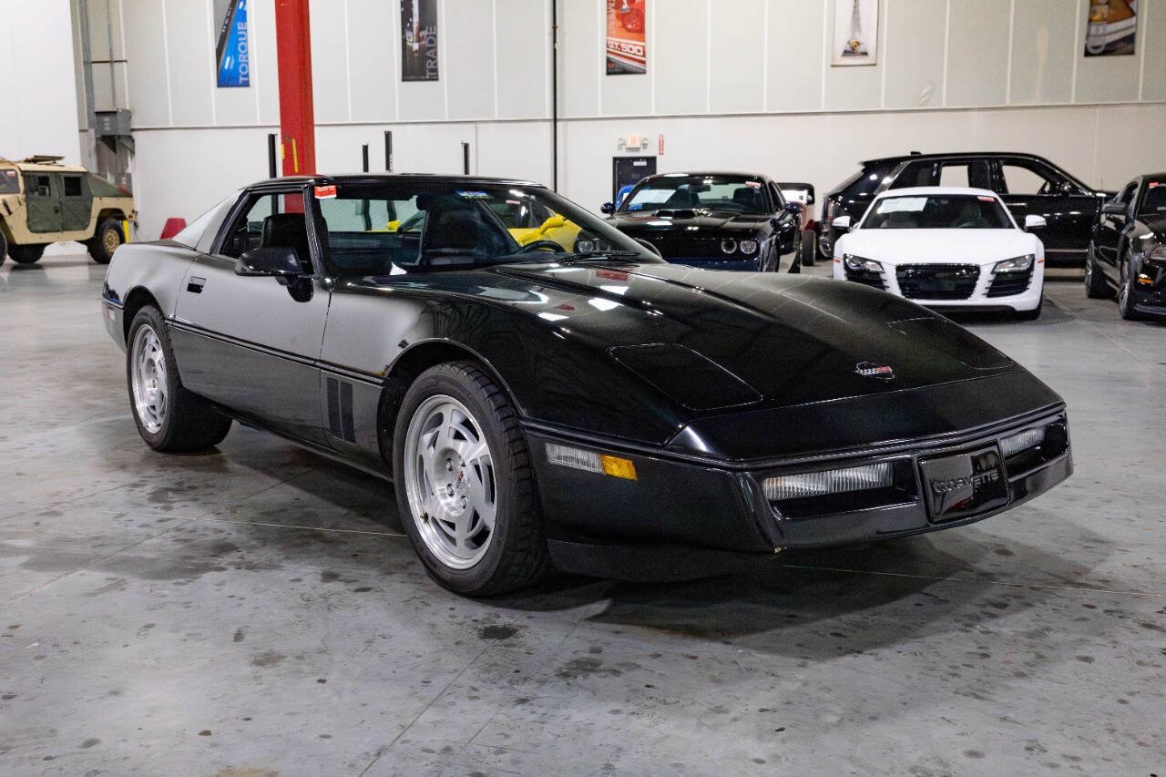 Used 1990 Chevrolet Corvette Coupe RWD image 8