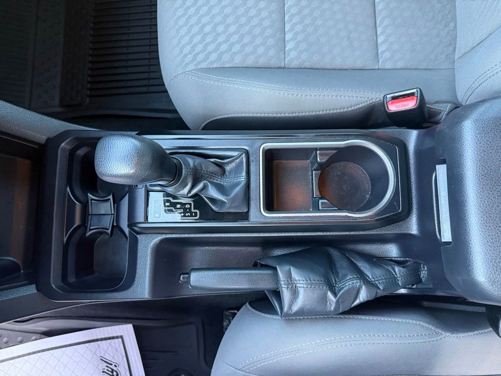 Used 2022 Toyota Tacoma SR w/ SR Convenience Package RWD image 35