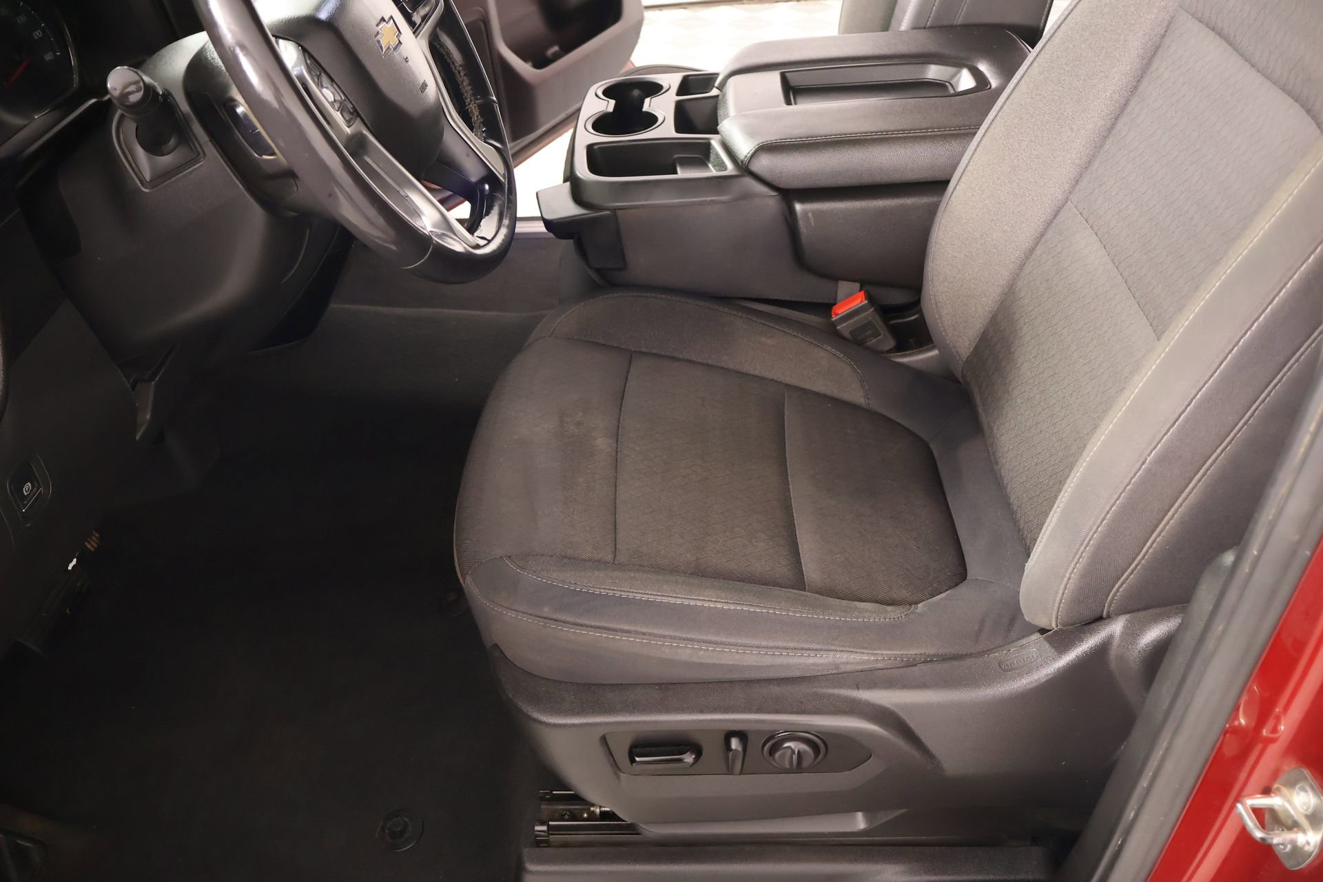 Used 2019 Chevrolet Silverado 1500 LT w/ Texas Edition AWD/4WD image 11
