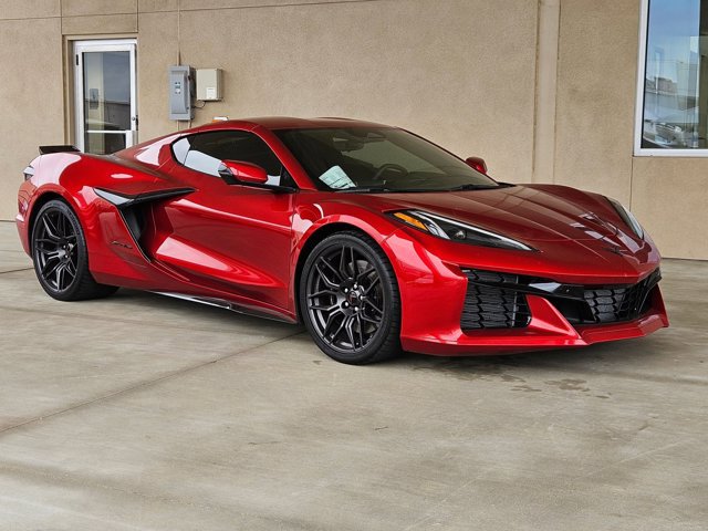 Used 2024 Chevrolet Corvette Z06 RWD image 3